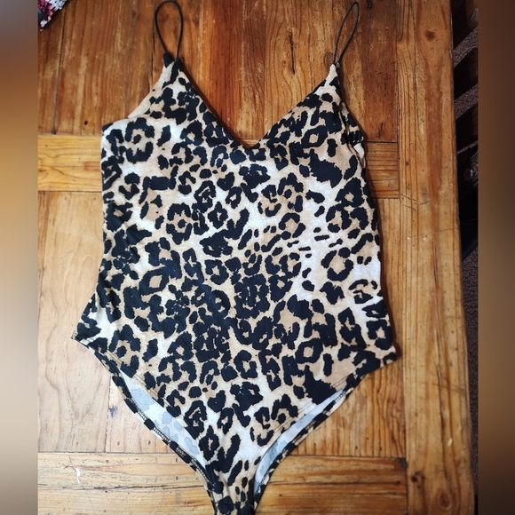 Gaze Leopard Spaghetti Strap Bodysuit Size Medium - Picture 2 of 2
